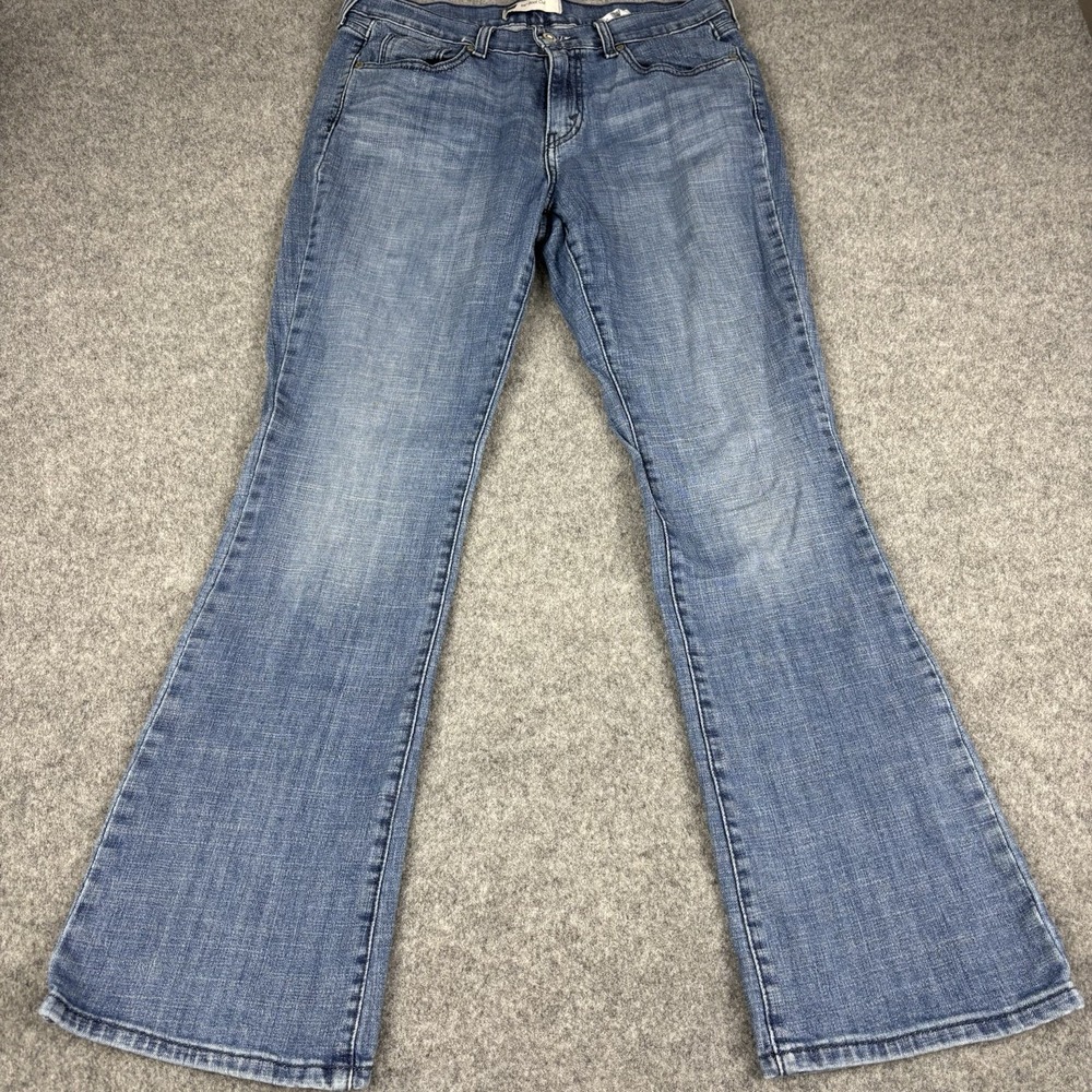 Vintage Levi's 515 Boot Cut Jeans Womens 10M Y2K Medium Wash Blue Denim Trendy